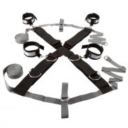 Fifty Shades of Grey Keep Still Over the Bed Attaches en Croix