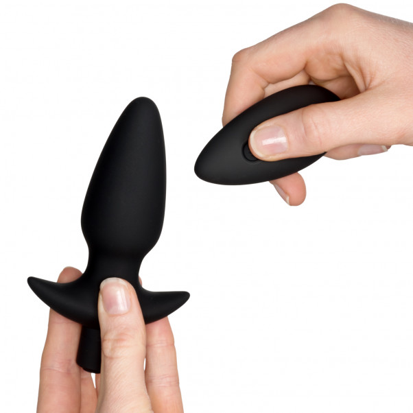 Anal Fantasy Plug Anal en Silicone Télécommandé Image du produit avec des mains 51