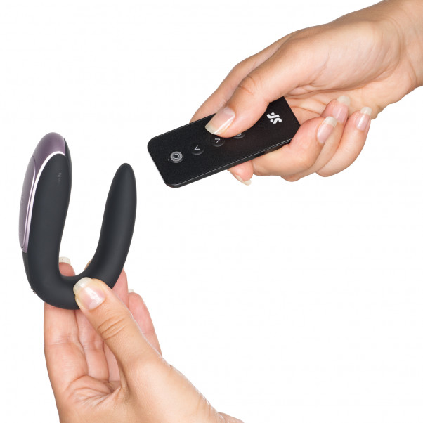 Satisfyer Double Fun Vibromasseur Connecté pour Couples Image du produit avec des mains 52