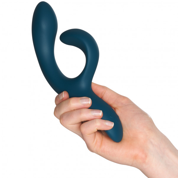 We-Vibe Date Night Ensemble Anneau Pénien et Vibromasseur Rabbit Image du produit avec des mains 50