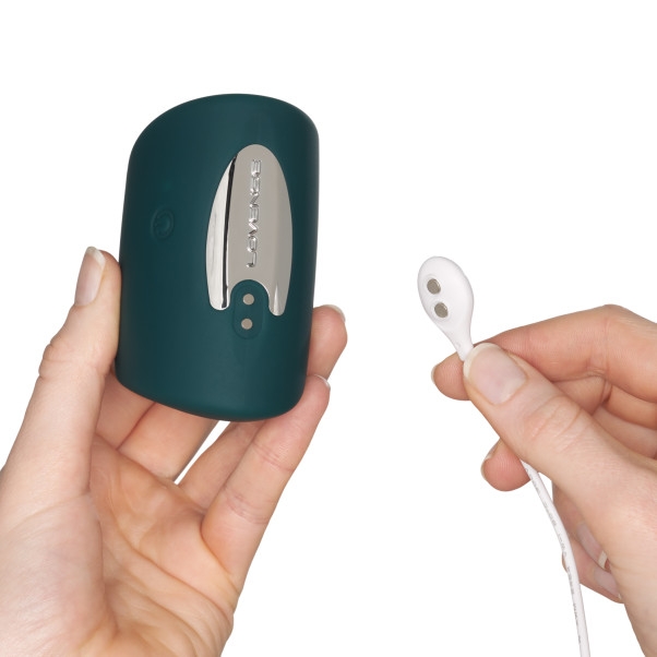 Lovense Gush Glans Massager Masturbateur Image du produit avec des mains 52