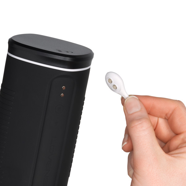 Lovense Calor Masturbateur Masculin Chauffant Connecté Image du produit avec des mains 51