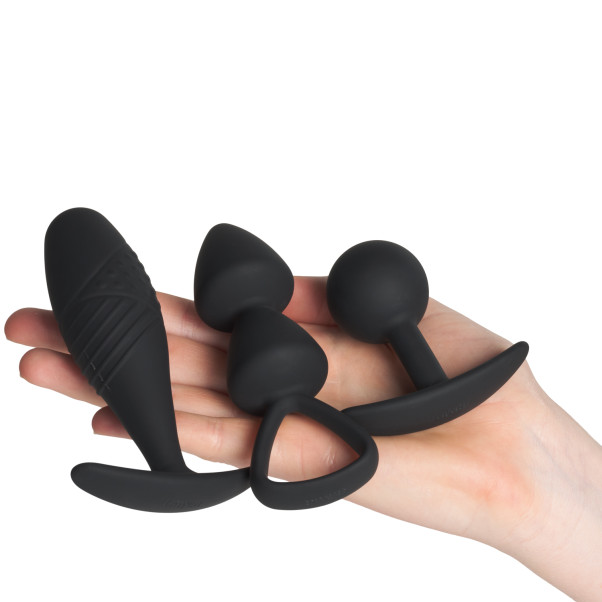 Rimba Basel Anal Fantasy Kit de Plug Anal Moyen Image du produit avec des mains 51