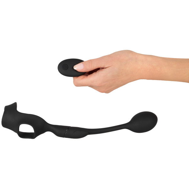 Rebel Men's Gear Anneau Pénien avec Plug Anal Télécommandé Image du produit avec des mains 51