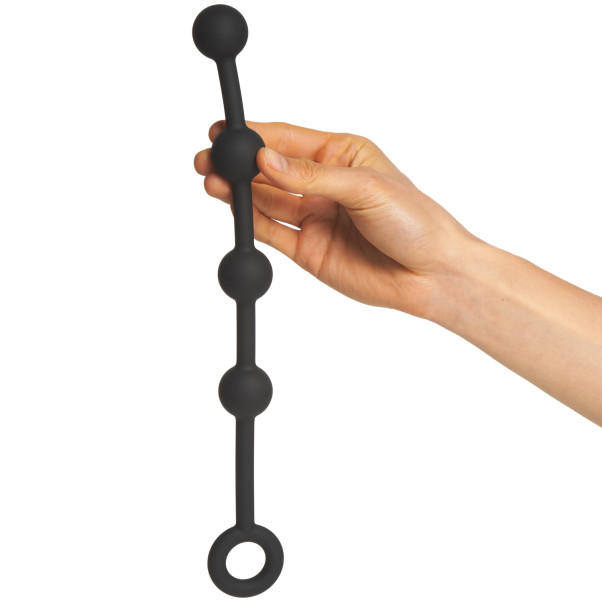 obaie Chapelet Anal en Silicone 33 cm Image du produit avec des mains 50