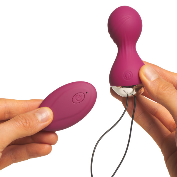 Sinful Ultimate Kegel Kit d'Entraînement Rose Image du produit avec des mains 50