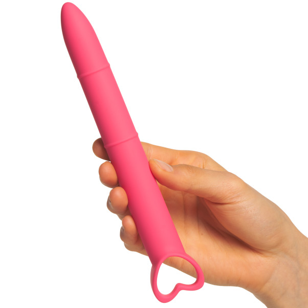 Mae B. Intimate Health Ensemble de Dilatateurs Vaginaux en Silicone 3 pcs Image du produit avec des mains 51