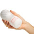 TENGA Air Flow Cup Masturbateur Doux Image du produit avec des mains 50
