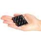 Sinful Ribs & Dots Préservatifs 10 pcs Image du produit avec des mains 50