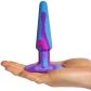 A-play Groovy Berry Plug Anal 12,8 cm Image du produit avec des mains 50